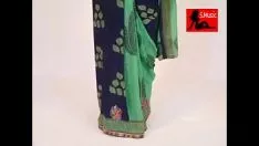 Играть Desi Missy смотрит, как ее грехи носят часть