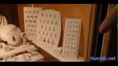 تشغيل المورقة برونيت العاشق المثالي يحب الجنس الجيد