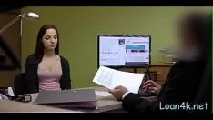Reproducir elegante criada despilfarra y atormenta estridente