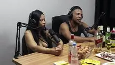 تشغيل على خطأ مدني مع العلامات النجمية الإباحية ليو أوغرو وأليس هيل كل شيء ما عدا العاهرة والسكاناجيم