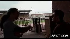 Odtwórz Cenna dziwka ssie chełpliwie burzliwie łódkę i mocno się paruje