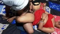 Reproducir Mujer casada sale de la lata y así follar en la cámara desi porno sexo
