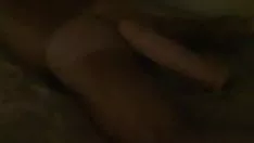 চালান ডিজে ডিলডো দিয়ে পারফর্ম করছে