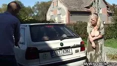 Abspielen Sie sieht ihn als fucworld-beater blonde Schwiegermutter