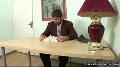Reproduzir Faça desta gostosa? quem é ela?