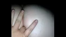 再生 彼女は私の上で絶頂して、彼女は私のペニスを挑発します