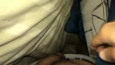 चलाएँ ईडरडाउन के नीचे