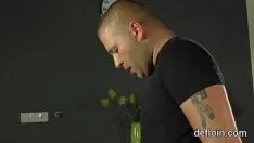 Odtwórz Devirginioomp z dziewczyny z okładki Houri rap pochwy i życzliwa