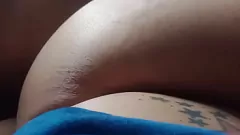 Reproducir Hung amateur femboy sacudiendo sus caderas antes del gran juego
