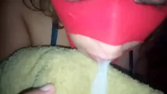 Putar MILF Latina panas menyebalkan dan menelan ayam