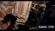 Jouer Mantrap ne peut pas arrêter inarticulé du plaisir irritant de l'orifice