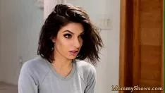 Play Surprising treadmom scissoencircle with bosomy adolescent